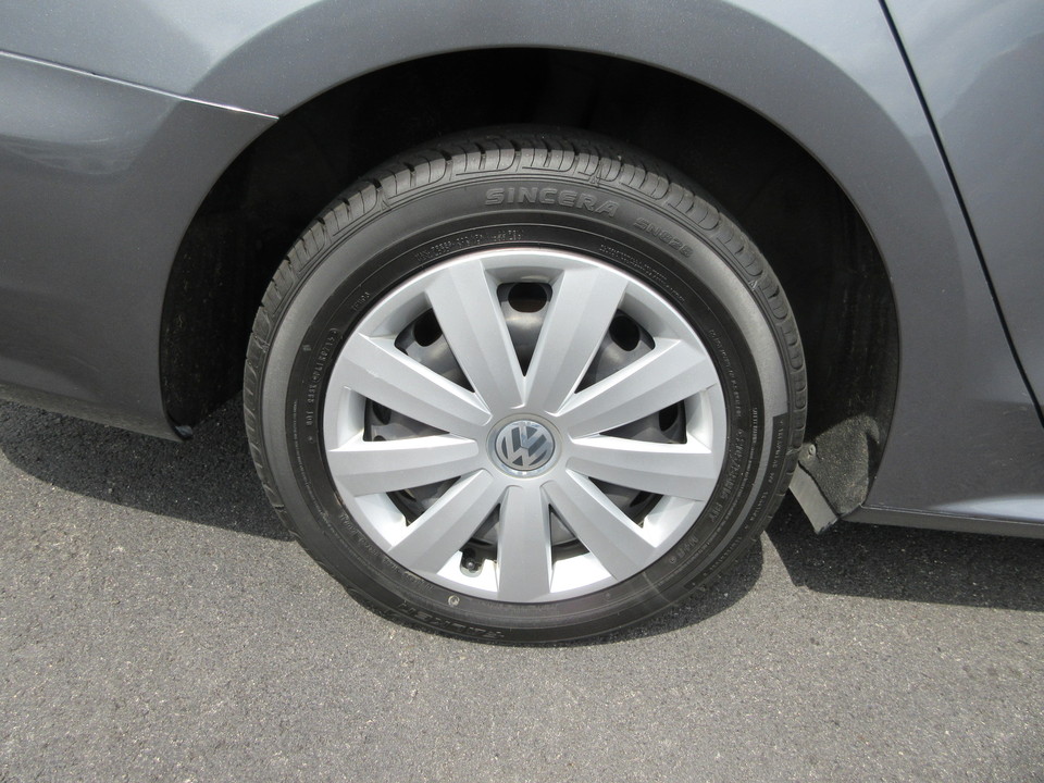 2012 Volkswagen Passat 2.5L S W/Appearance