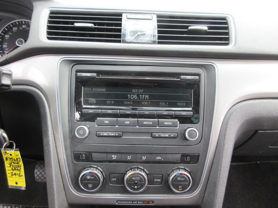 2012 Volkswagen Passat 2.5L S W/Appearance