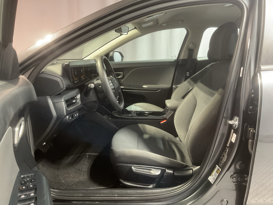 2025 Kia K4 LX