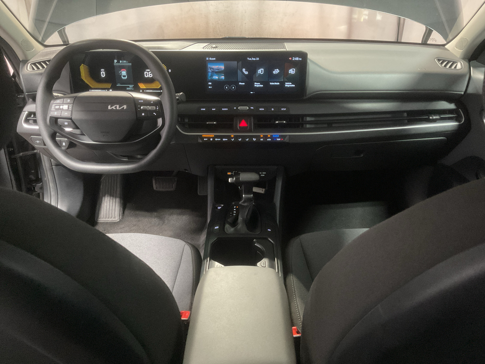2025 Kia K4 LX