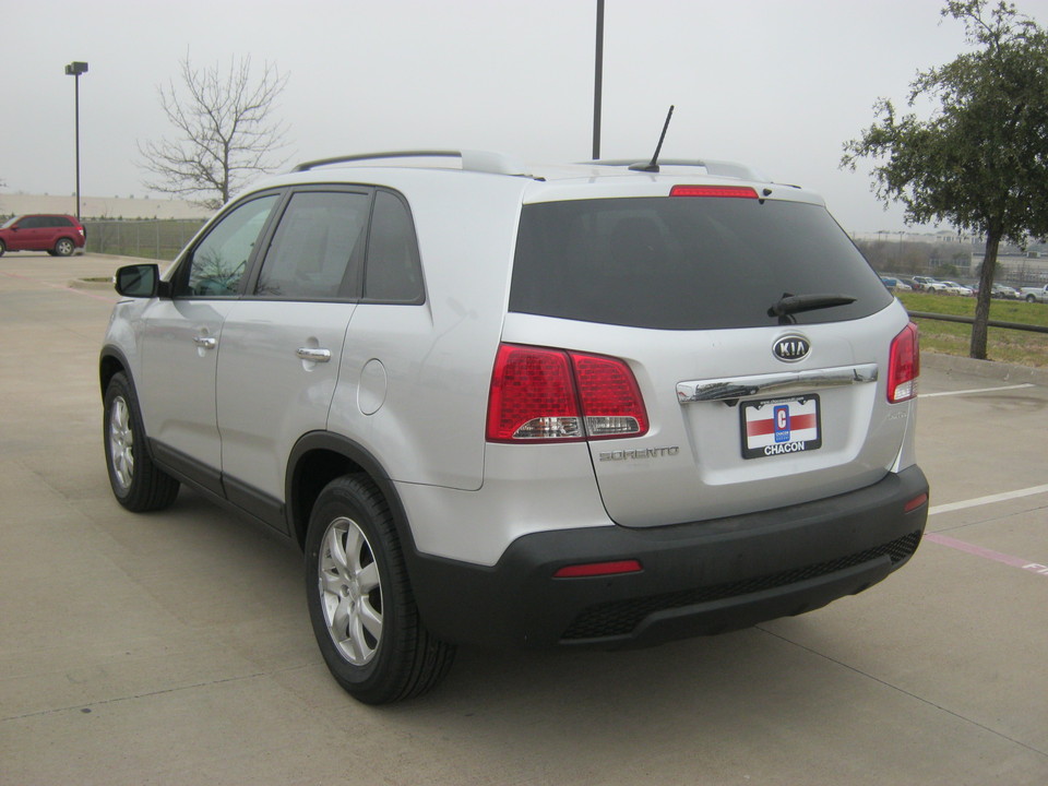 2011 Kia Sorento LX 2WD