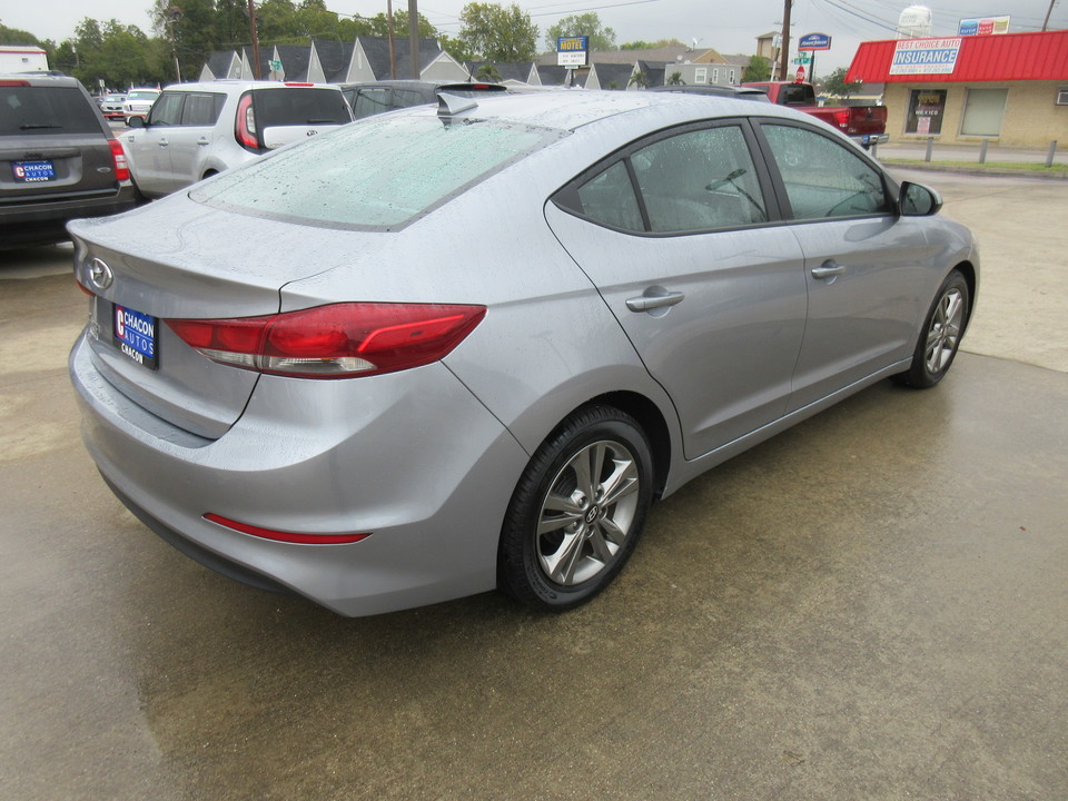 Used 2017 Hyundai Elantra Value Edition 6A for Sale ...