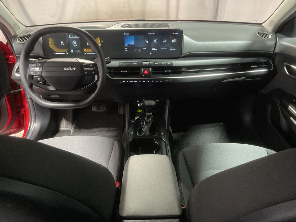 2025 Kia K4 LX