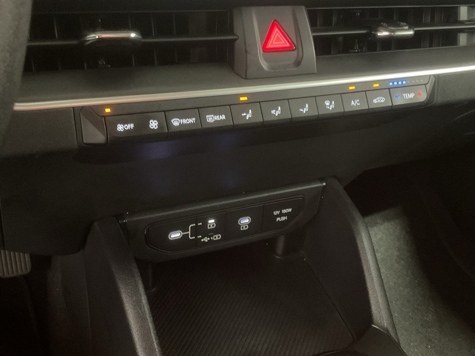2025 Kia K4 LX