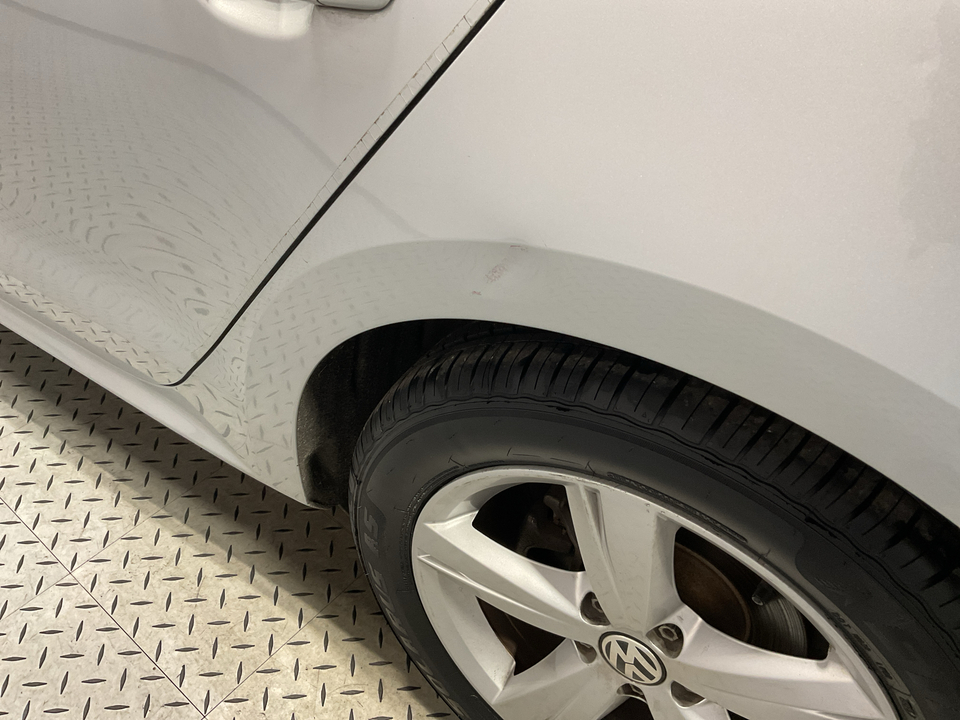 2015 Volkswagen Passat S PZEV 6A