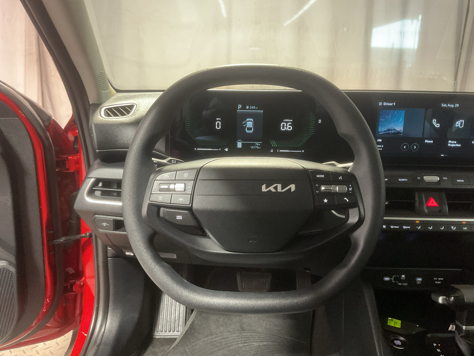 2025 Kia K4 LX