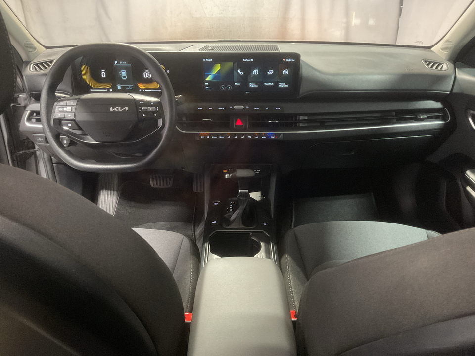 2025 Kia K4 LX