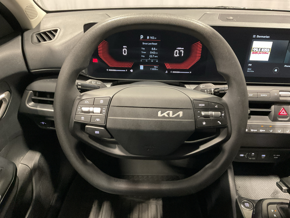 2025 Kia K4 LX