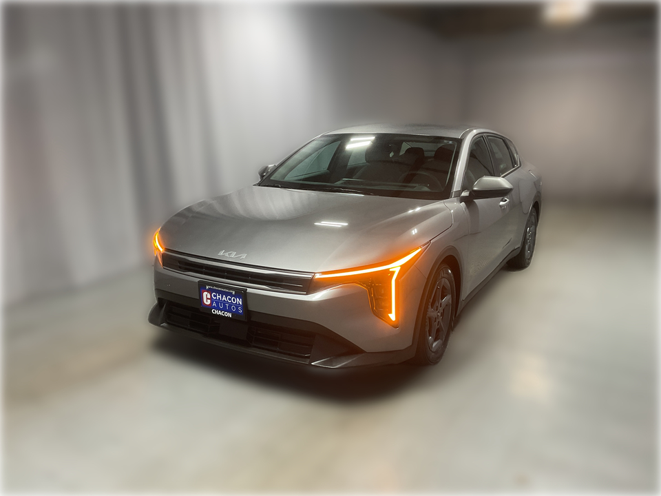 2025 Kia K4 LX