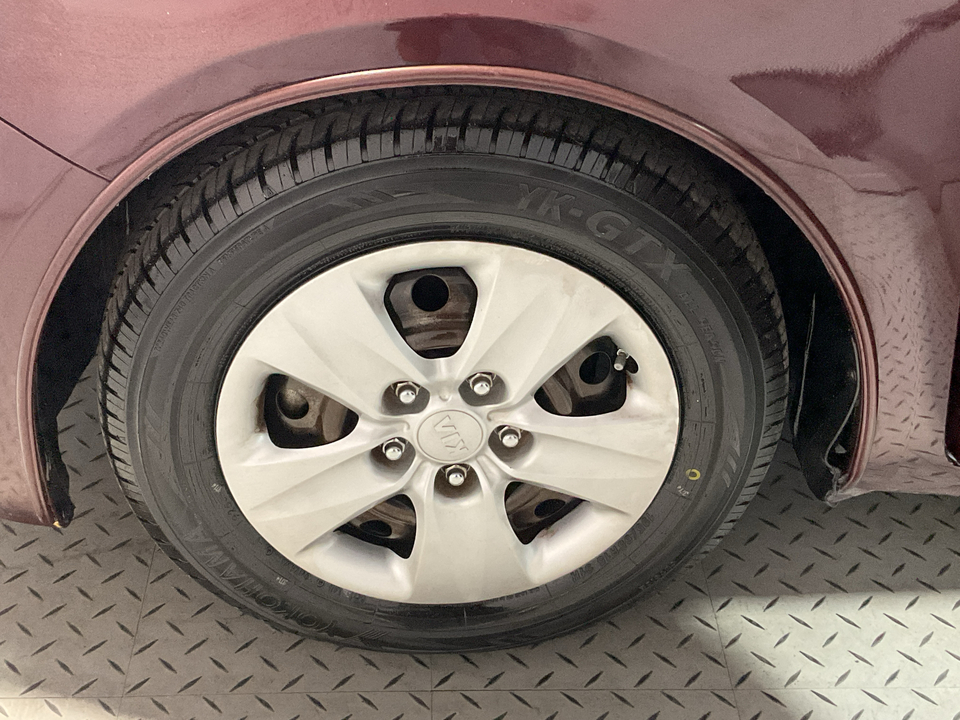 2017 Kia Forte LX 6A