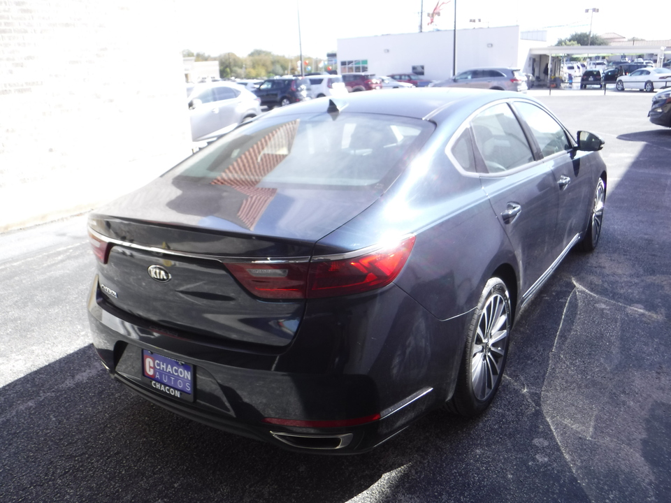 Used 2017 Kia Cadenza Premium for Sale - Chacon Autos