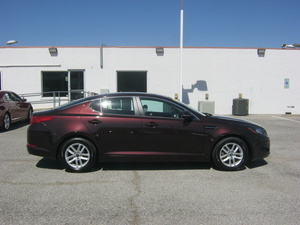 2011 Kia Optima LX MT