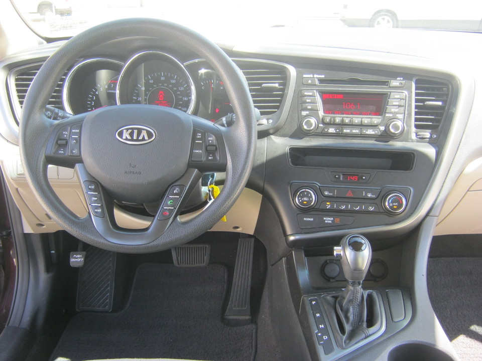 2011 Kia Optima LX MT