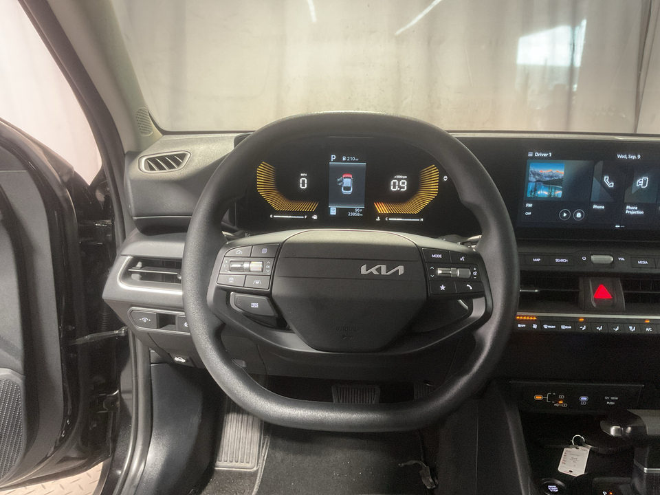 2025 Kia K4 LX