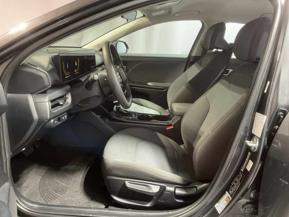 2025 Kia K4 LX