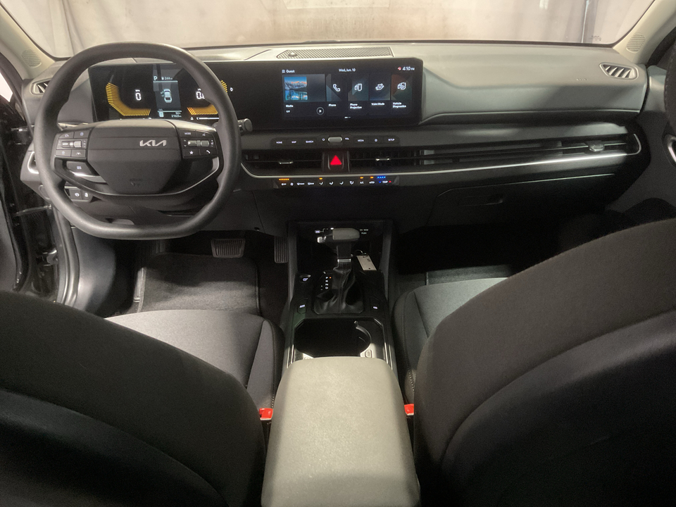2025 Kia K4 LX
