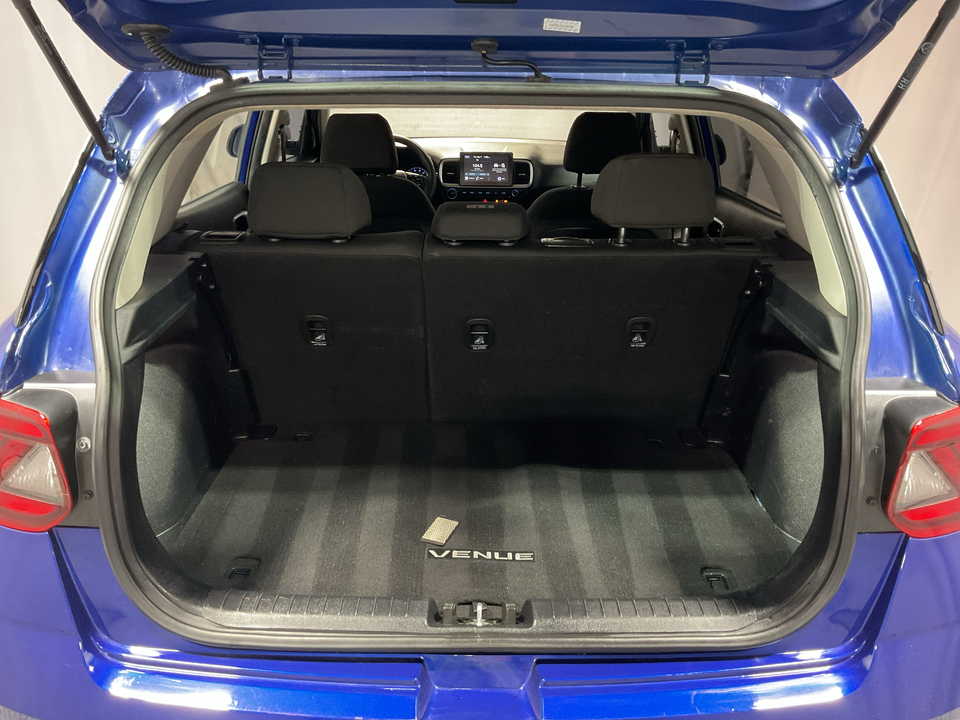 2021 Hyundai Venue SE