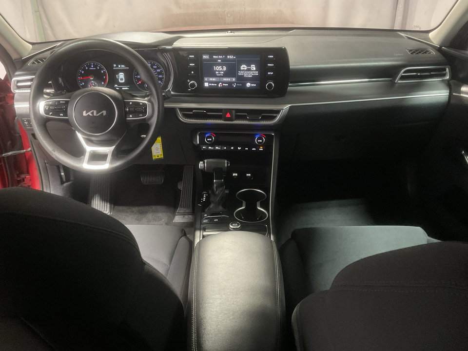 2022 Kia K5 LX