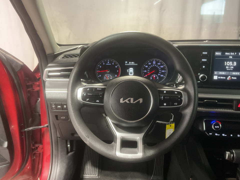 2022 Kia K5 LX