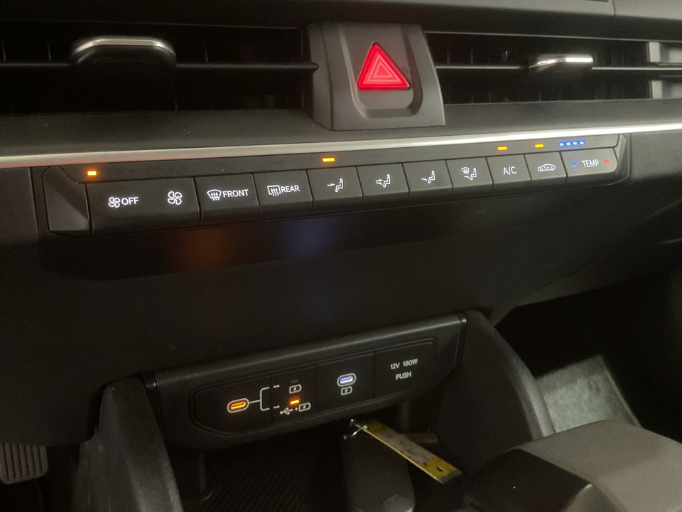 2025 Kia K4 LX