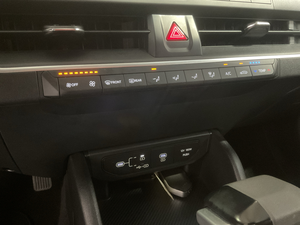 2025 Kia K4 LX