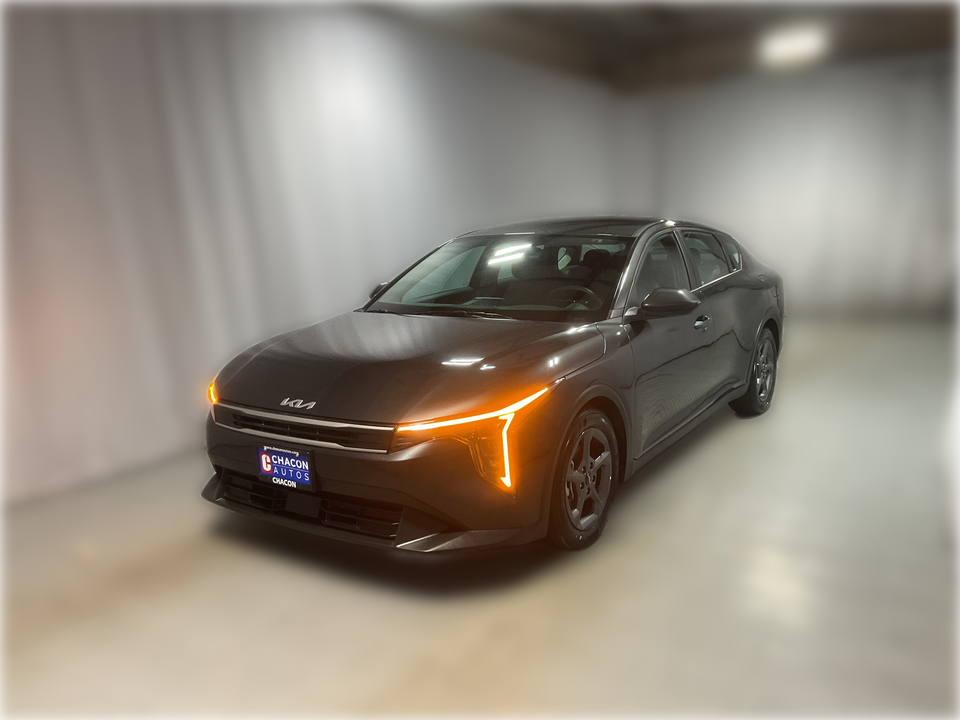 2025 Kia K4 LX