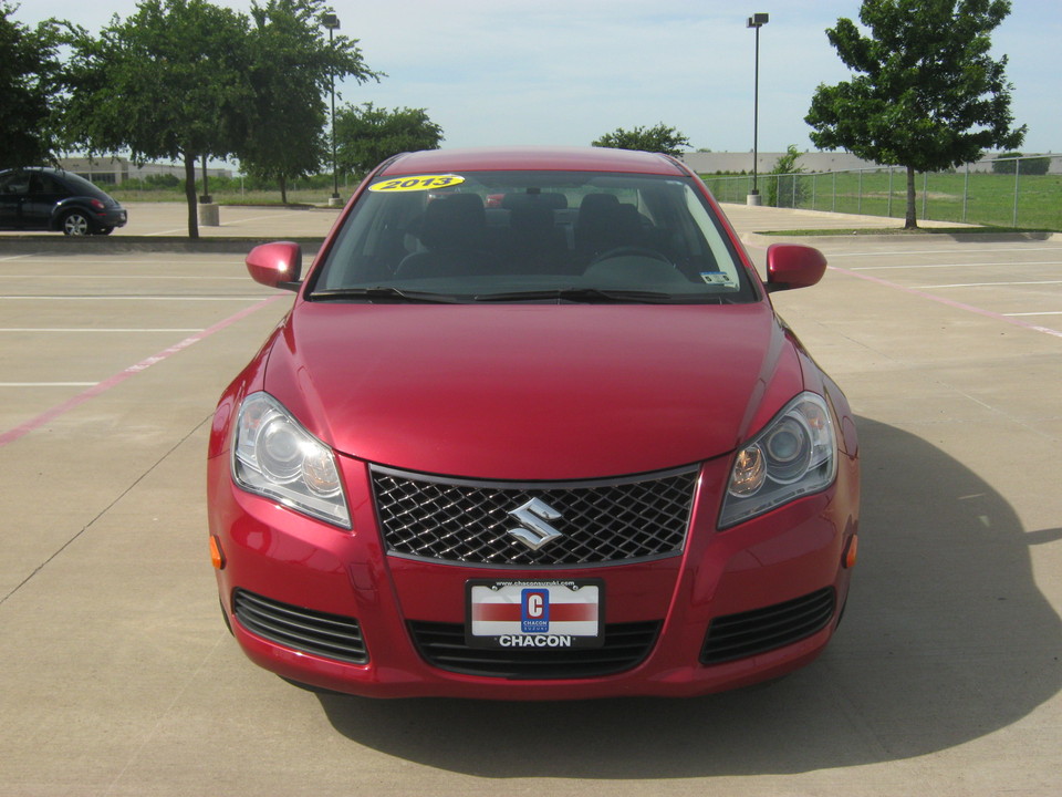 2013 Suzuki Kizashi SE