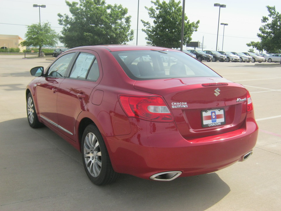 2013 Suzuki Kizashi SE