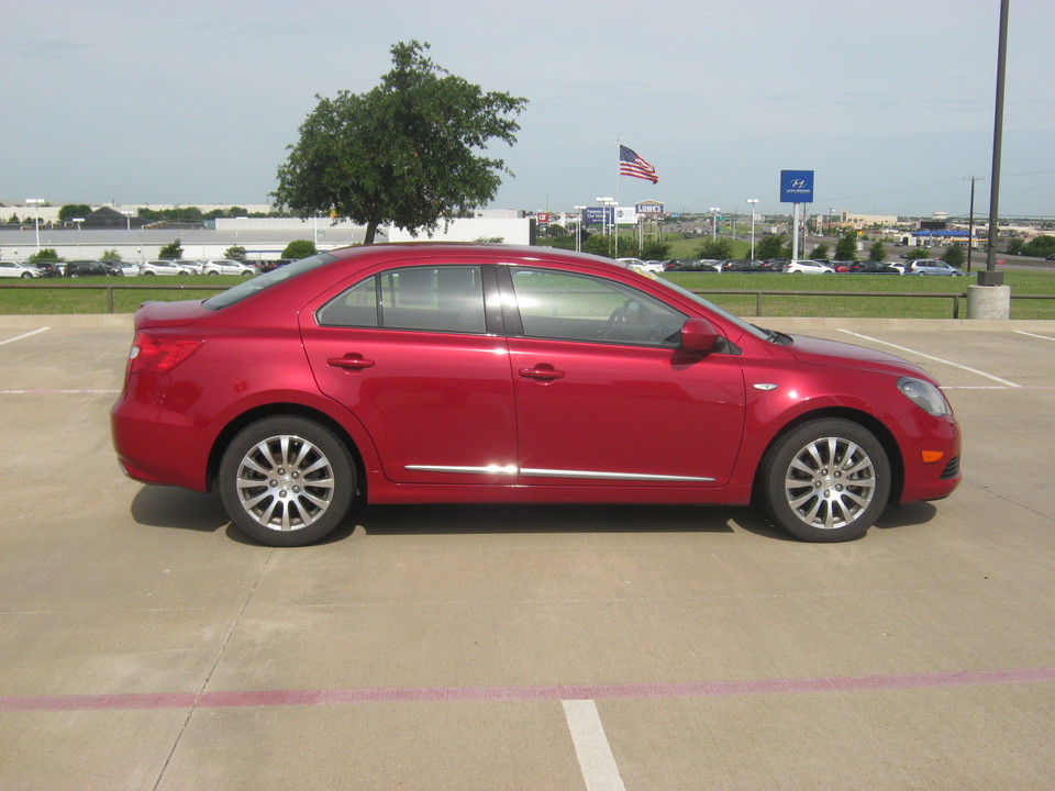 2013 Suzuki Kizashi SE