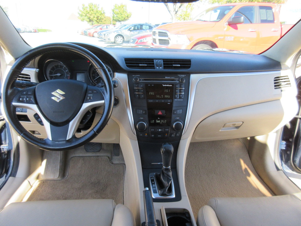 2012 Suzuki Kizashi Sport SLS