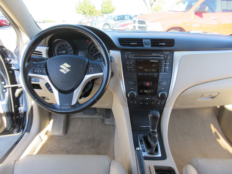 2012 Suzuki Kizashi Sport SLS