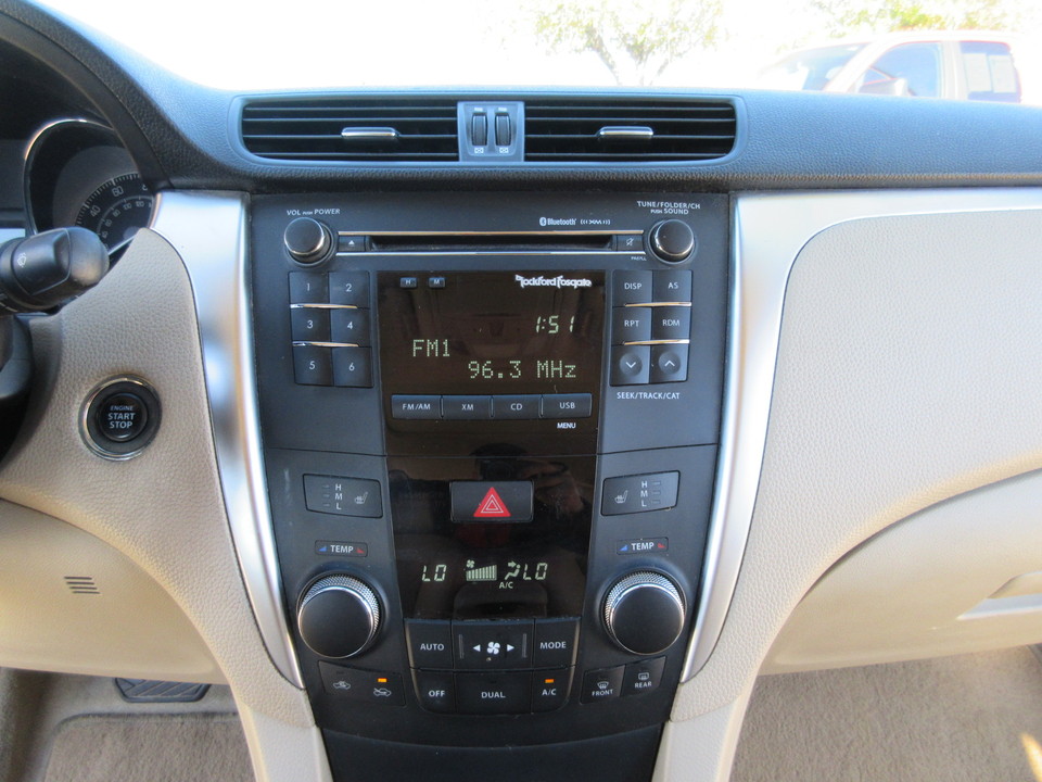 2012 Suzuki Kizashi Sport SLS