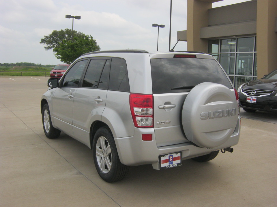 2008 Suzuki Grand Vitara Luxury 2WD