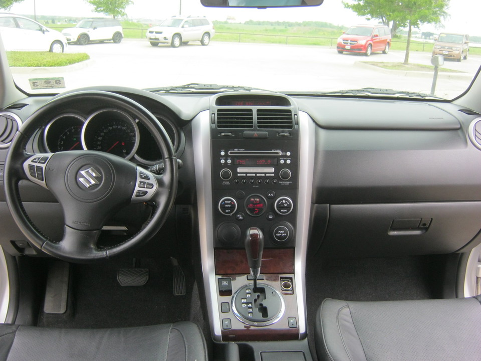2008 Suzuki Grand Vitara Luxury 2WD