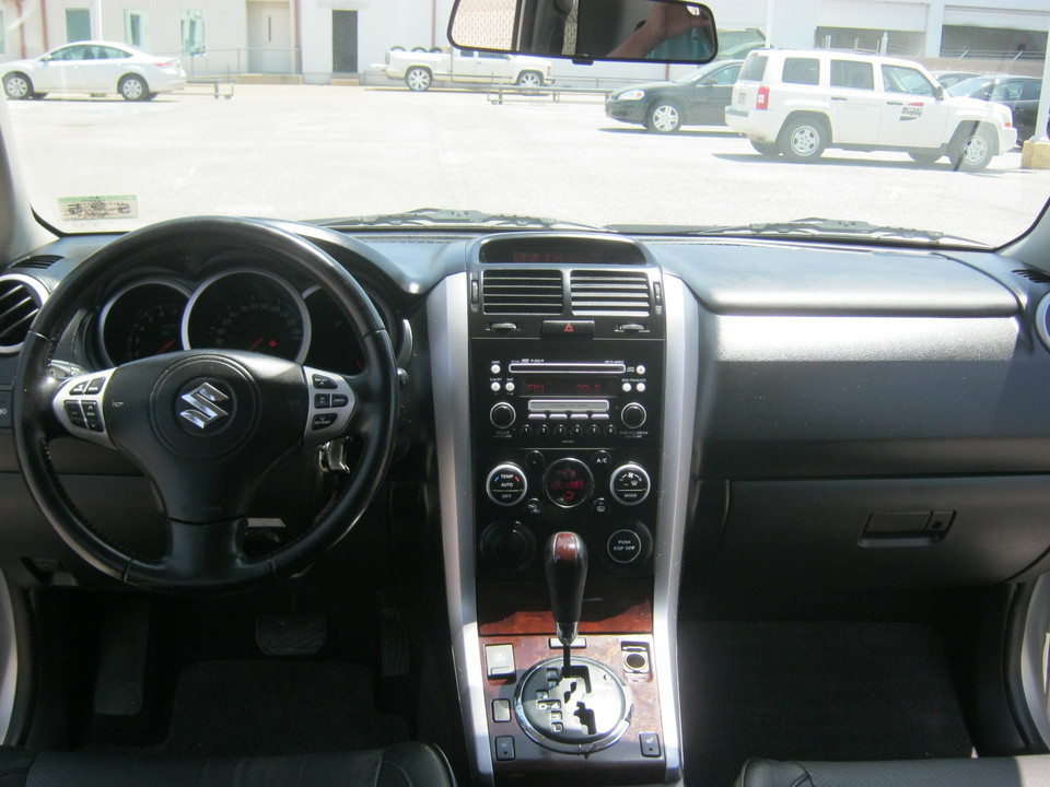 2008 Suzuki Grand Vitara Luxury 2WD