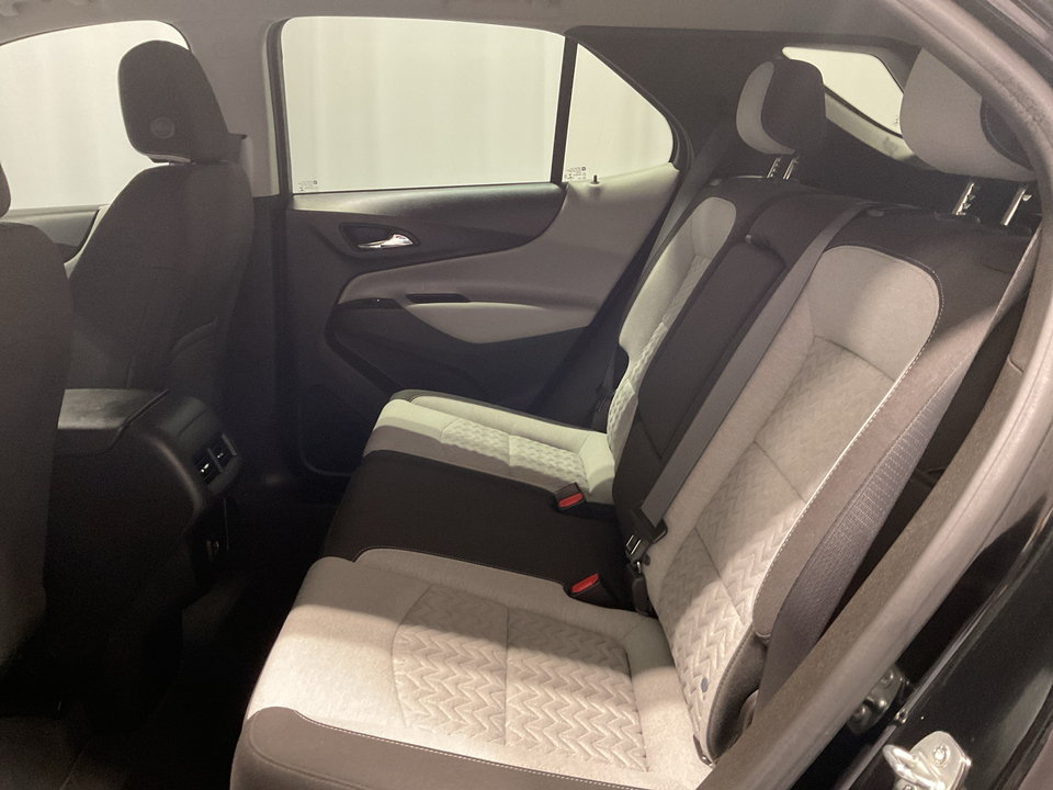 2022 Chevrolet Equinox LS 2WD