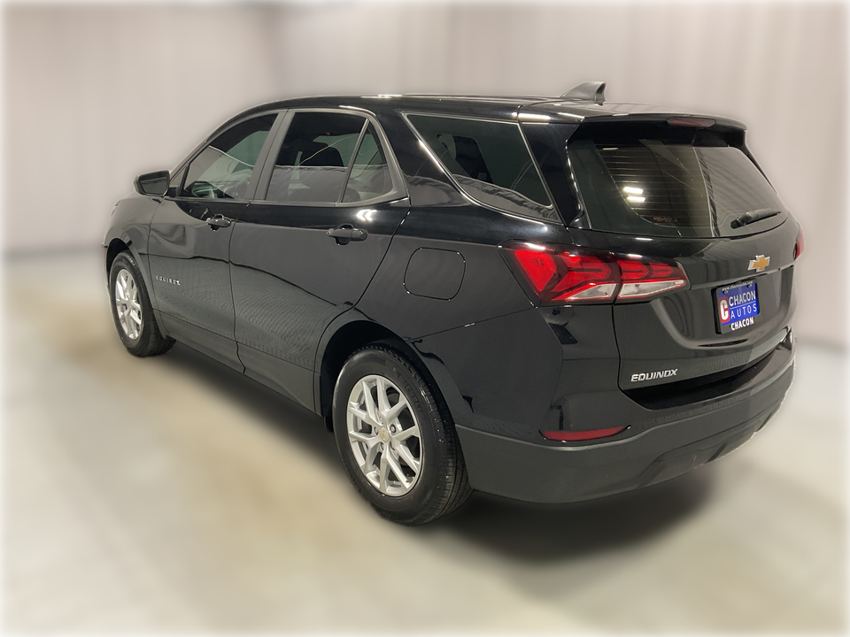 2022 Chevrolet Equinox LS 2WD