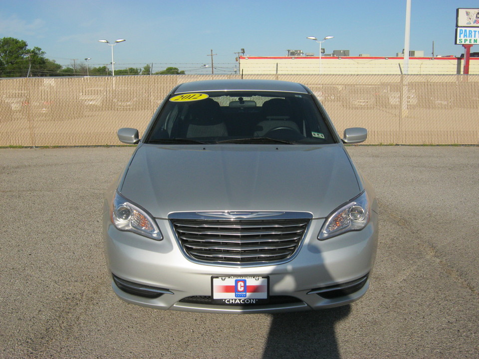 2012 Chrysler 200 LX