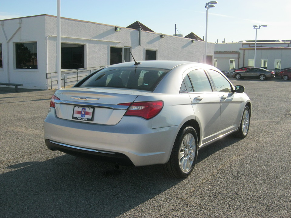 2012 Chrysler 200 LX