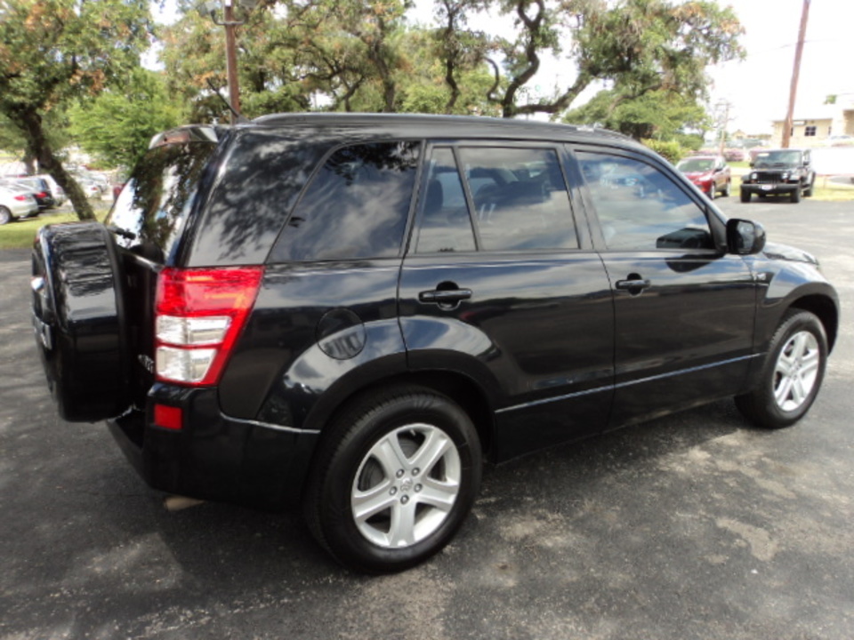 2008 Suzuki Grand Vitara Luxury 2WD