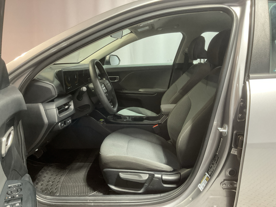 2025 Kia K4 LX