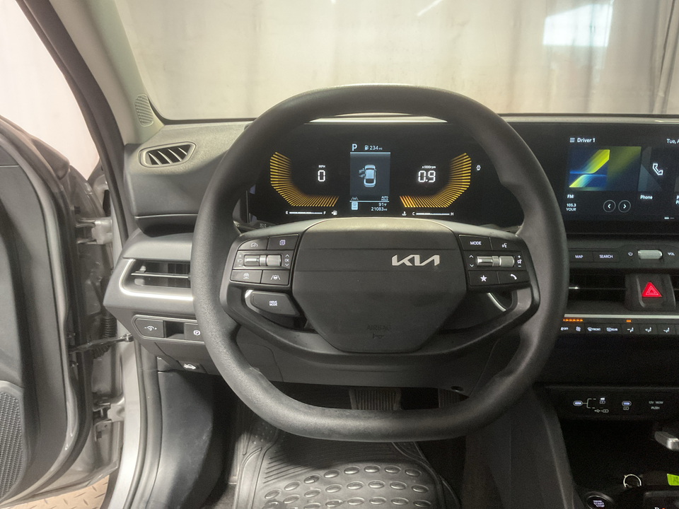 2025 Kia K4 LX