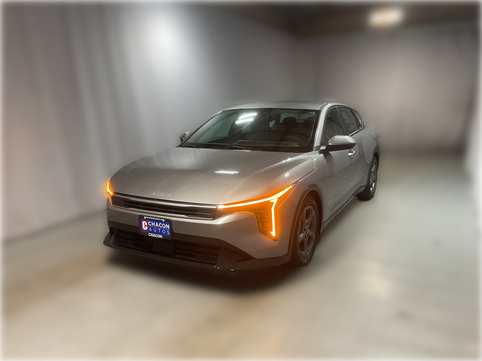 2025 Kia K4 LX