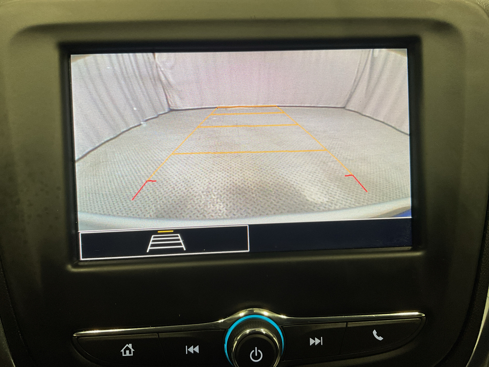 2022 Chevrolet Equinox LS 2WD