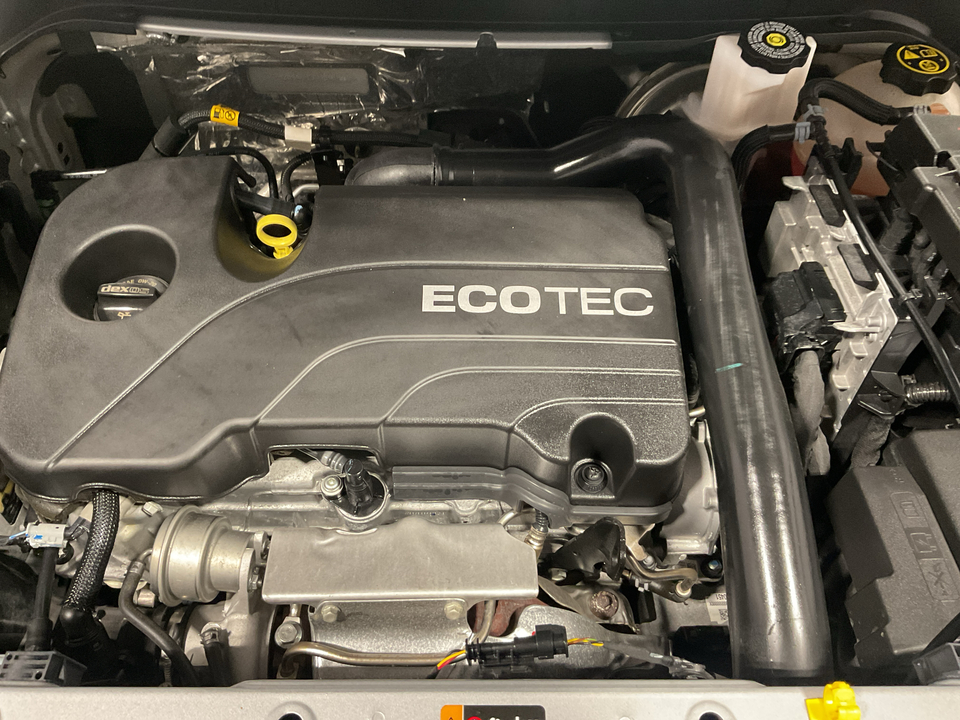 2022 Chevrolet Equinox LS 2WD