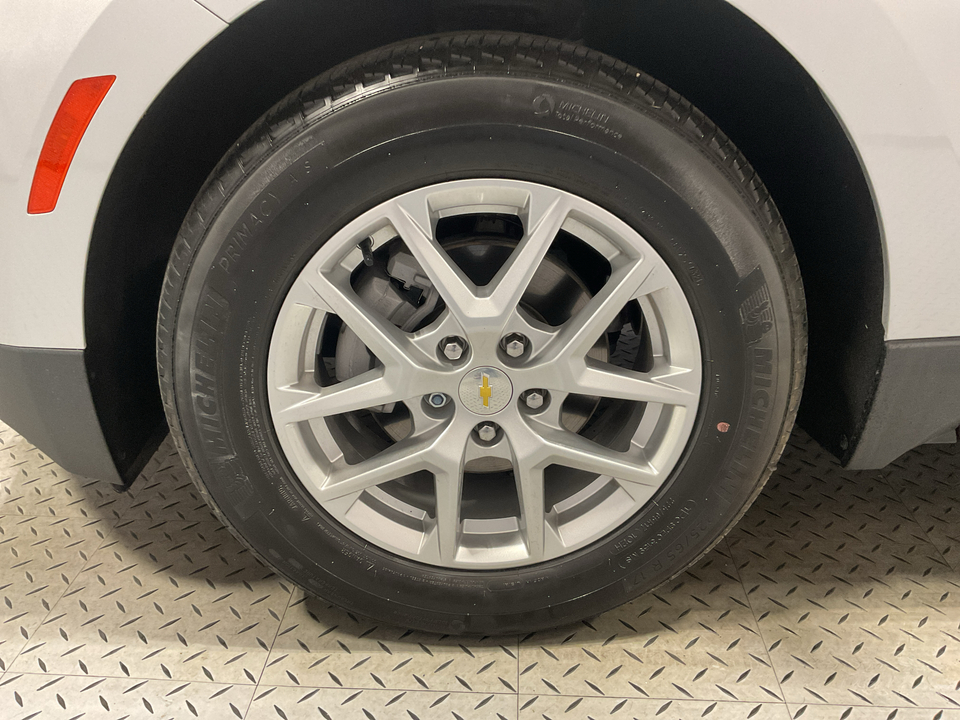 2022 Chevrolet Equinox LS 2WD