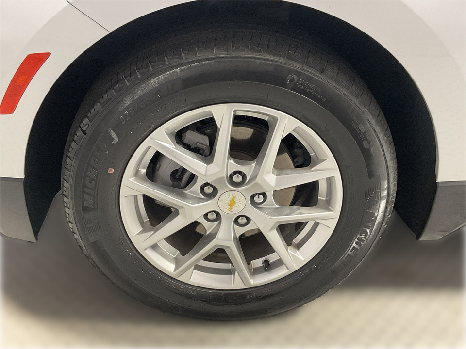 2022 Chevrolet Equinox LS 2WD