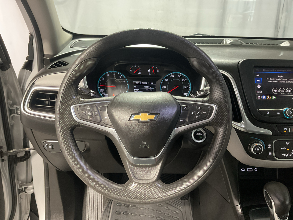 2022 Chevrolet Equinox LS 2WD