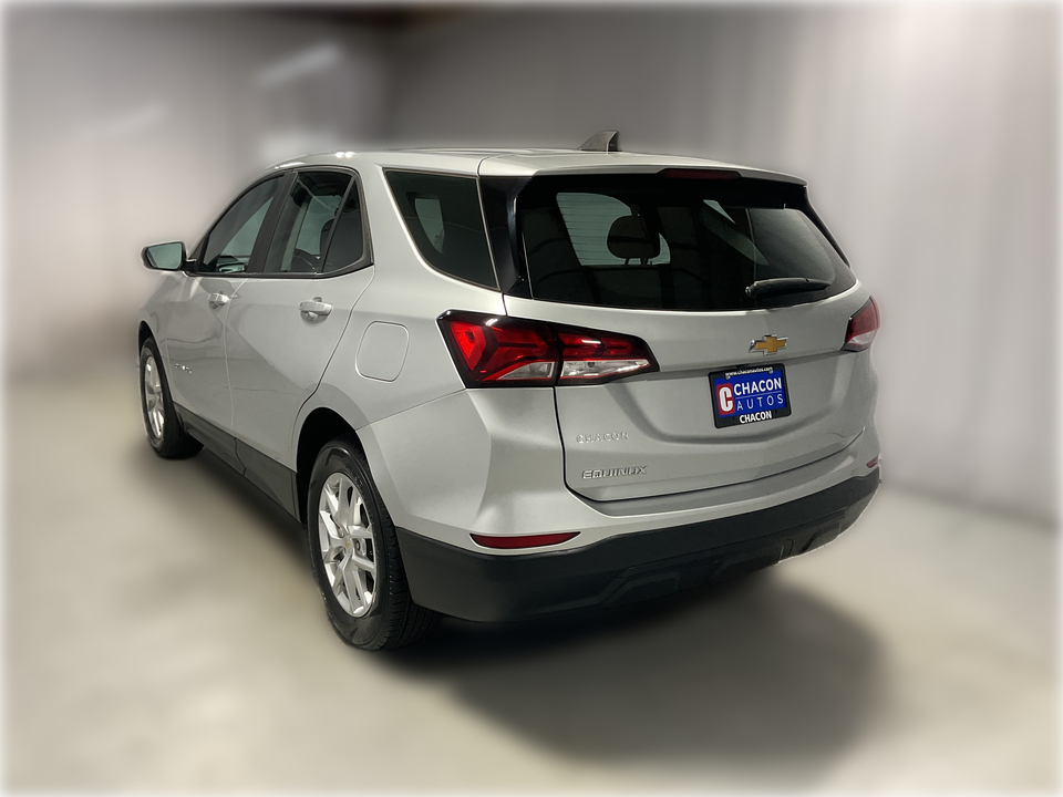 2022 Chevrolet Equinox LS 2WD