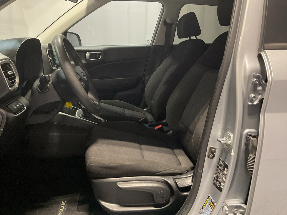 2021 Hyundai Venue SE